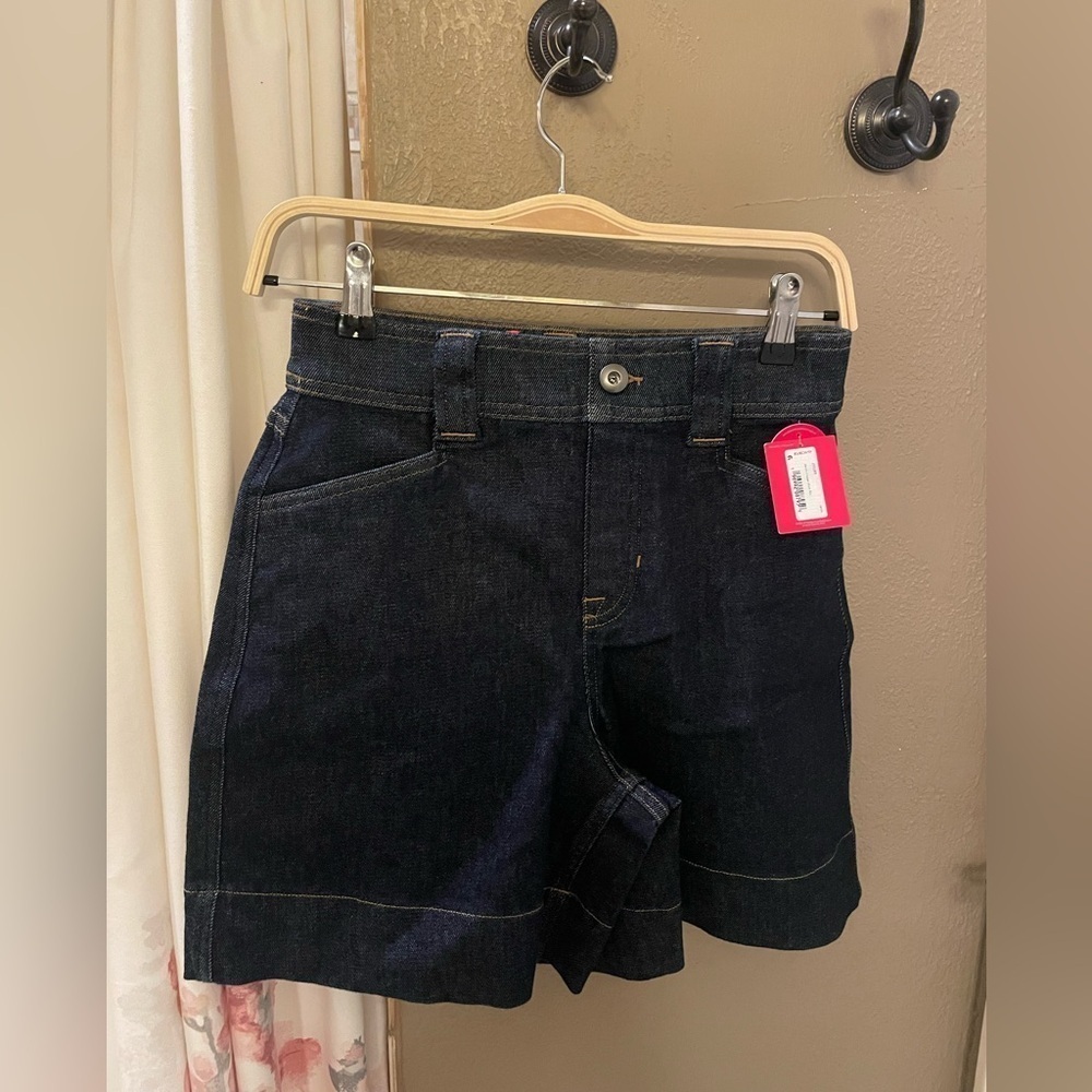 Spanx Denim Trouser Short, 6" COLOR: RAW INDIGO XS NWT - Picture 3 of 5